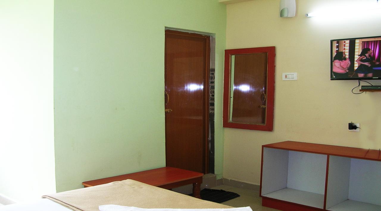 Hotel Ssb Residency Tirupati Zewnętrze zdjęcie
