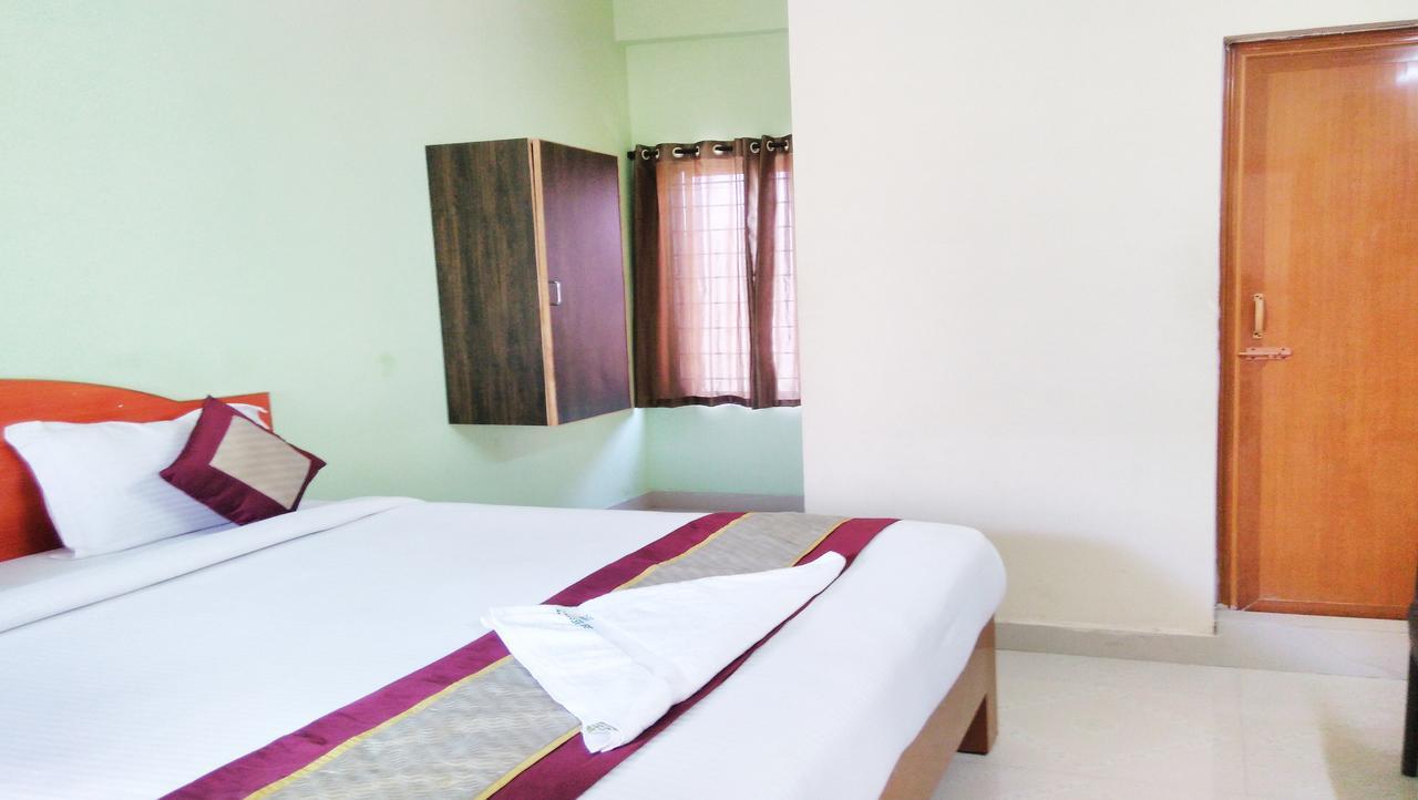 Hotel Ssb Residency Tirupati Zewnętrze zdjęcie